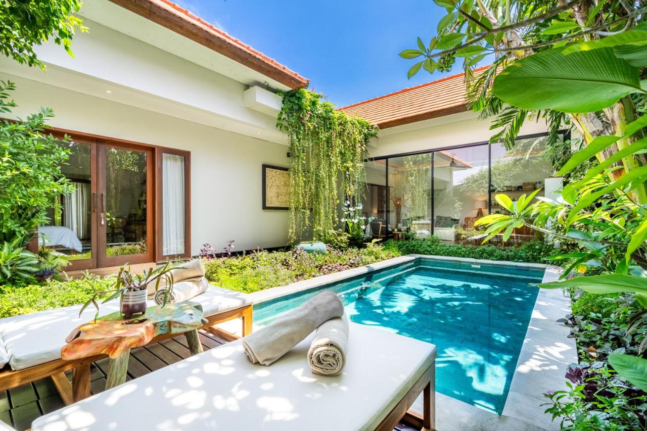 Tropical 2BR Villa with Private Pool in Canggu