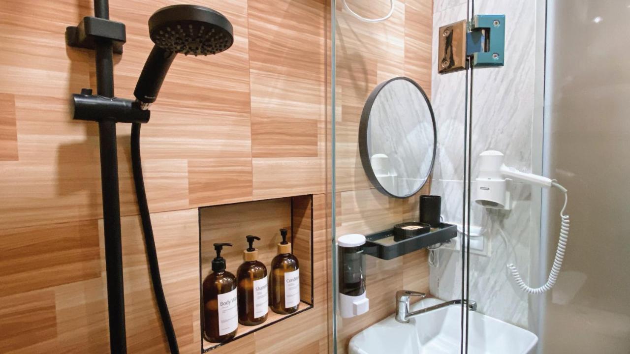 Permata Residence Apartment - The Sauvignon by RB - 3