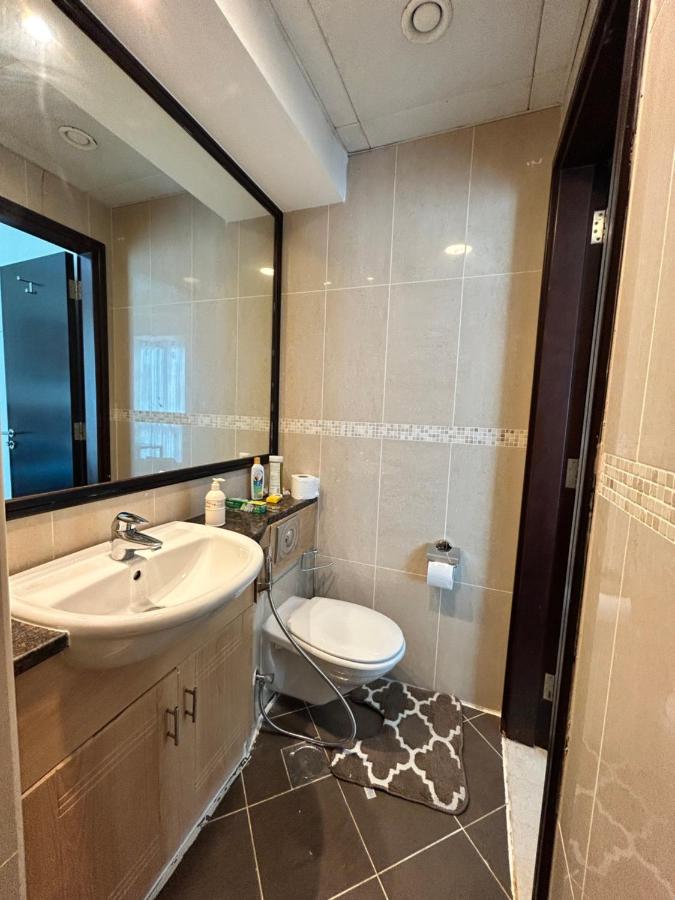 Click Stay - JLT - 2 Bedroom & Balcony Lakes view Entire Apartment -AZ - 3