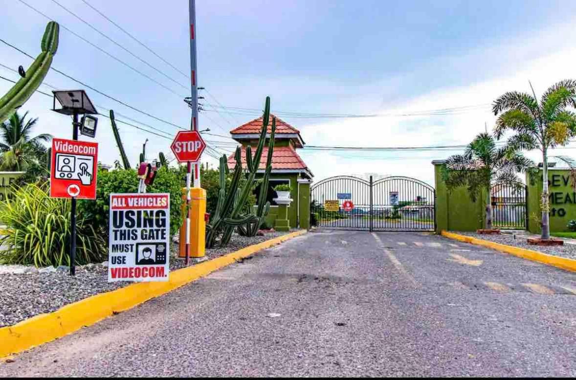 The Residence at Seville Gated FullyAC Washer Dryer PayPal Prepayment Required - 5