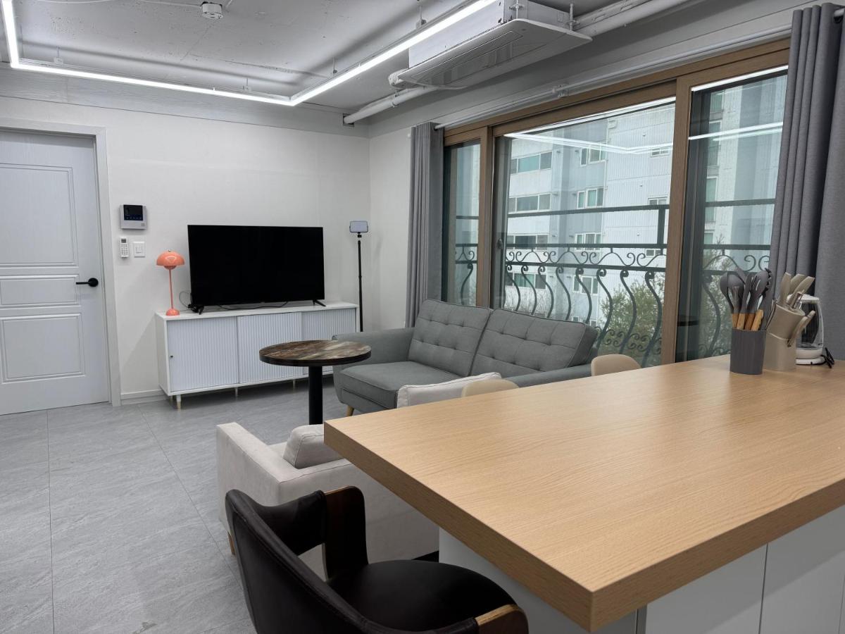 601, Seongsu Station Jungnangcheon Cherry Blossom Road Han River airport bus - 5