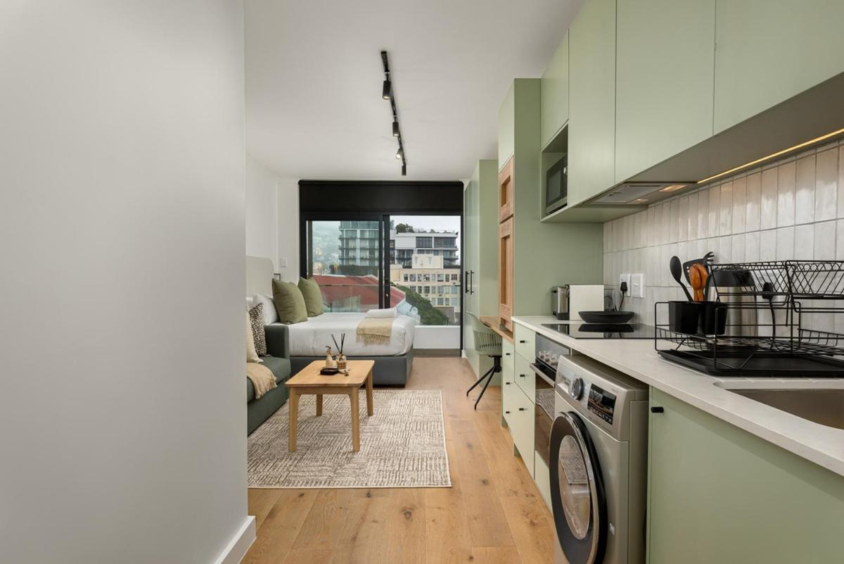 Luxury Apartments - Sea Point, Cape Town - 4