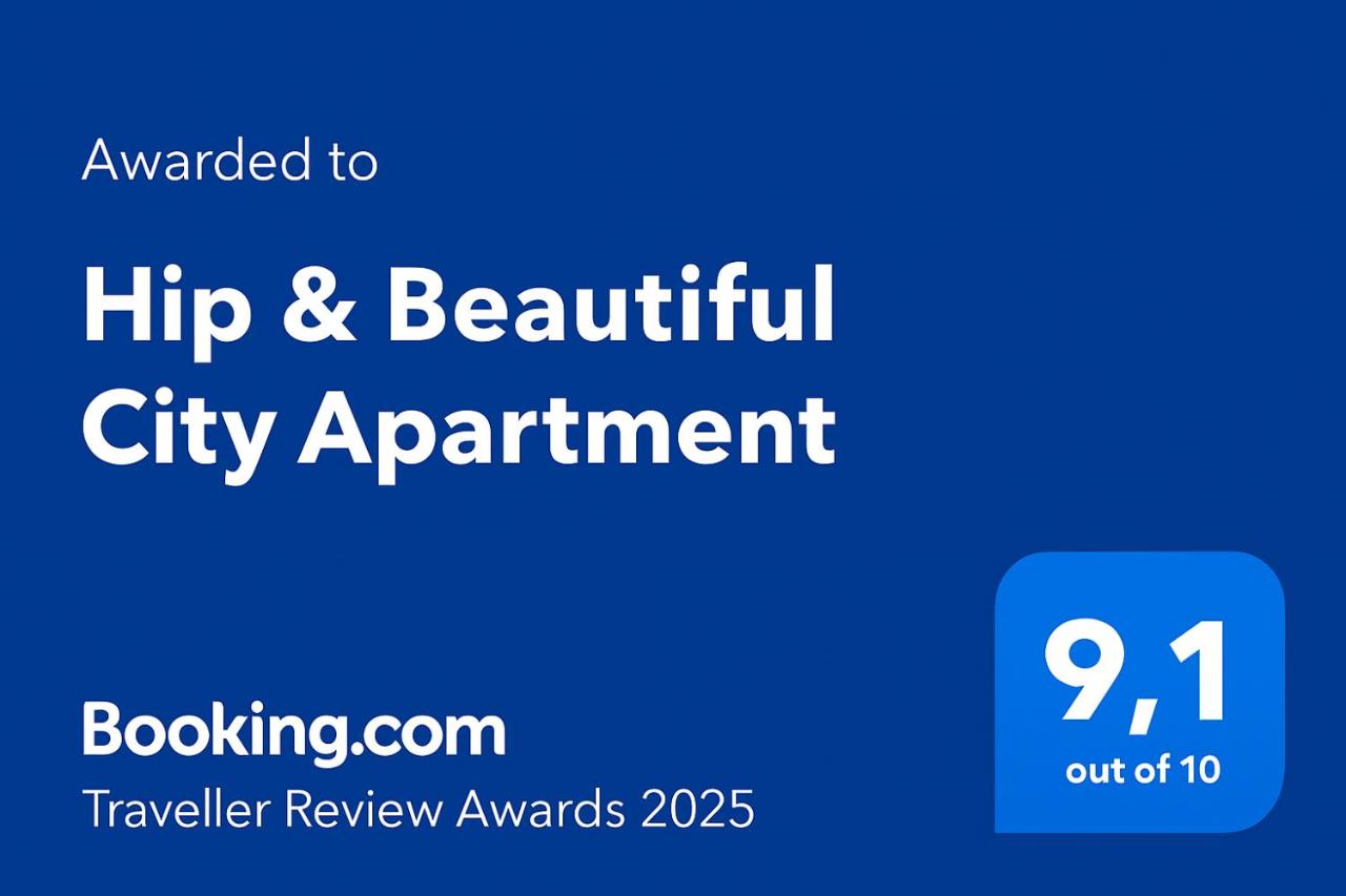Hip & Beautiful City Apartment - 2