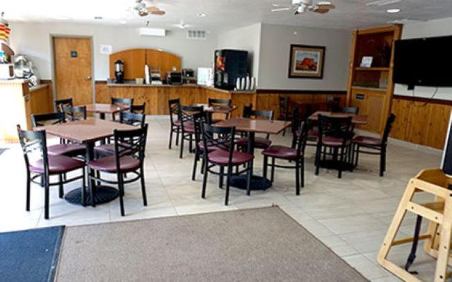 Ruidoso Mountain Inn — photo 21