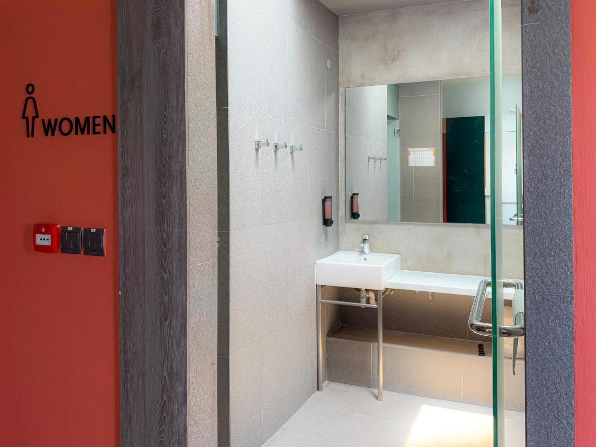 Futura Boutique Hostel - 2