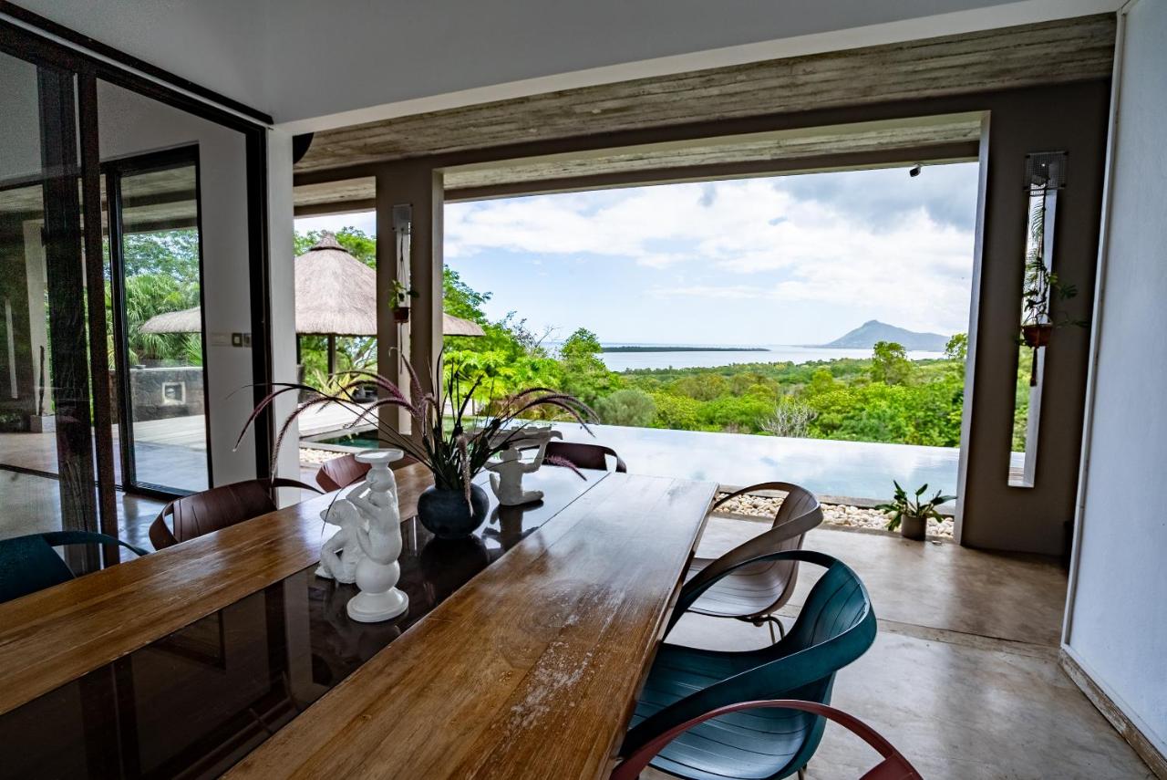 Luxury Villa in le Morne - 5