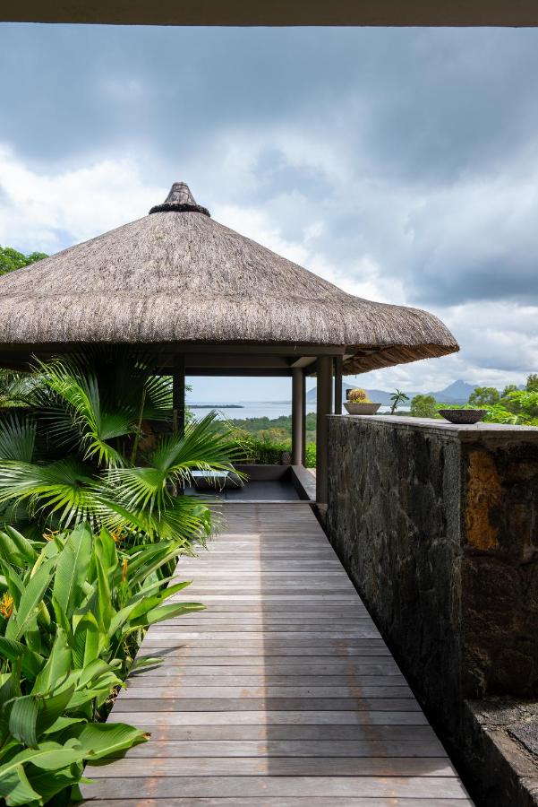 Luxury Villa in le Morne - 4