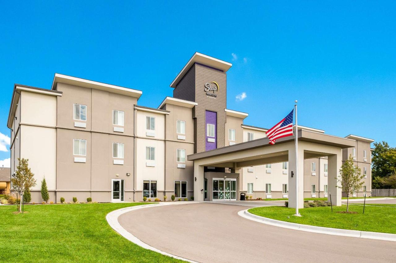 Sky-Palace Inn & Suites Park City Wichita North — photo 8