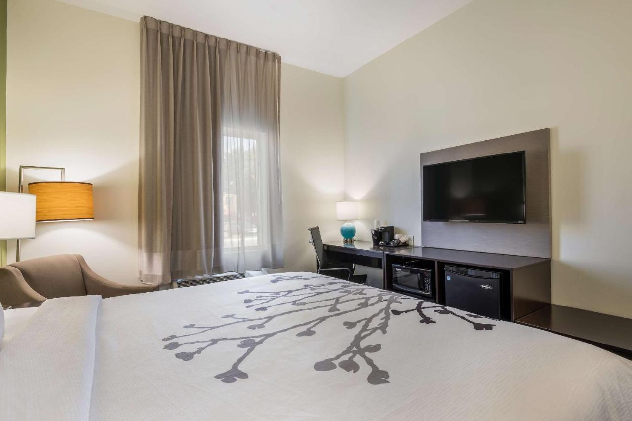 Sky-Palace Inn & Suites Park City Wichita North — photo 15