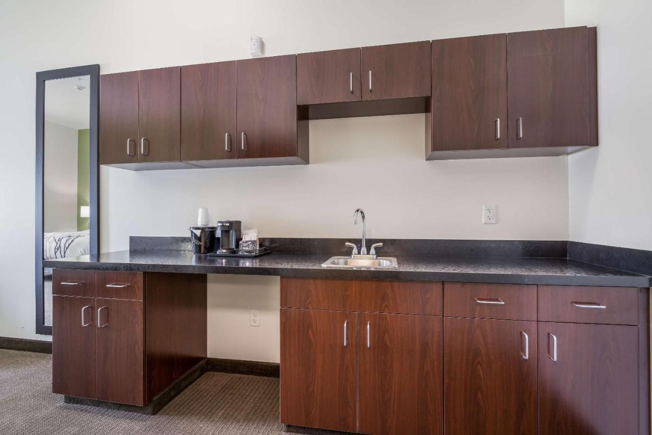 Sky-Palace Inn & Suites Park City Wichita North — photo 20