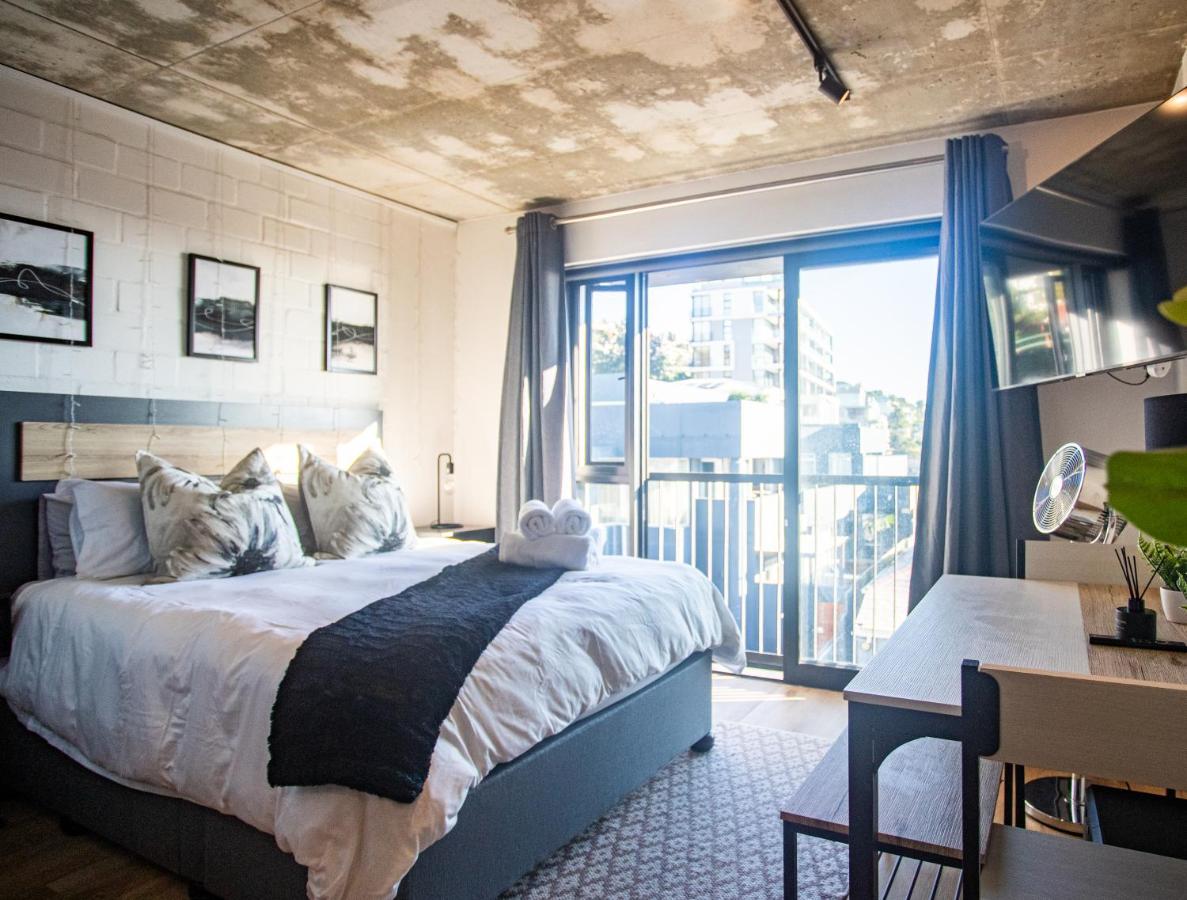 Luxury Studio - The Ivory - 2