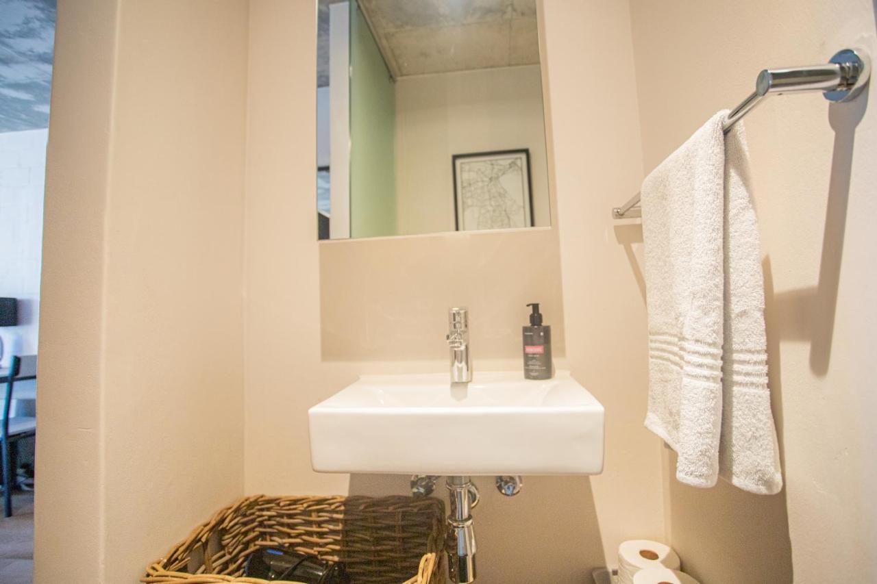 Luxury Studio - The Ivory - 3