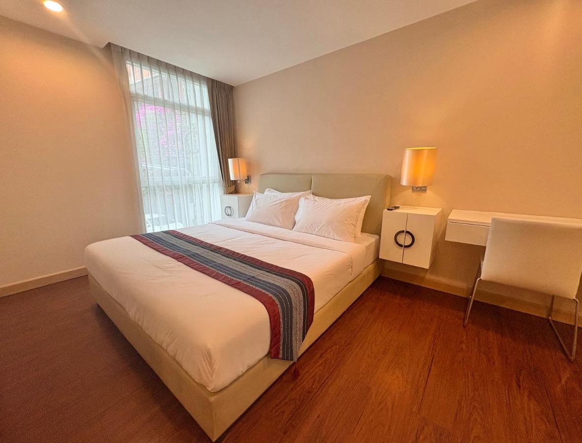 ICON NARINDRA SUITES HOTEL Sukhumvit Bangkok Thailand 50sqm to 90sqm Rooms & FREE Minibar - 2