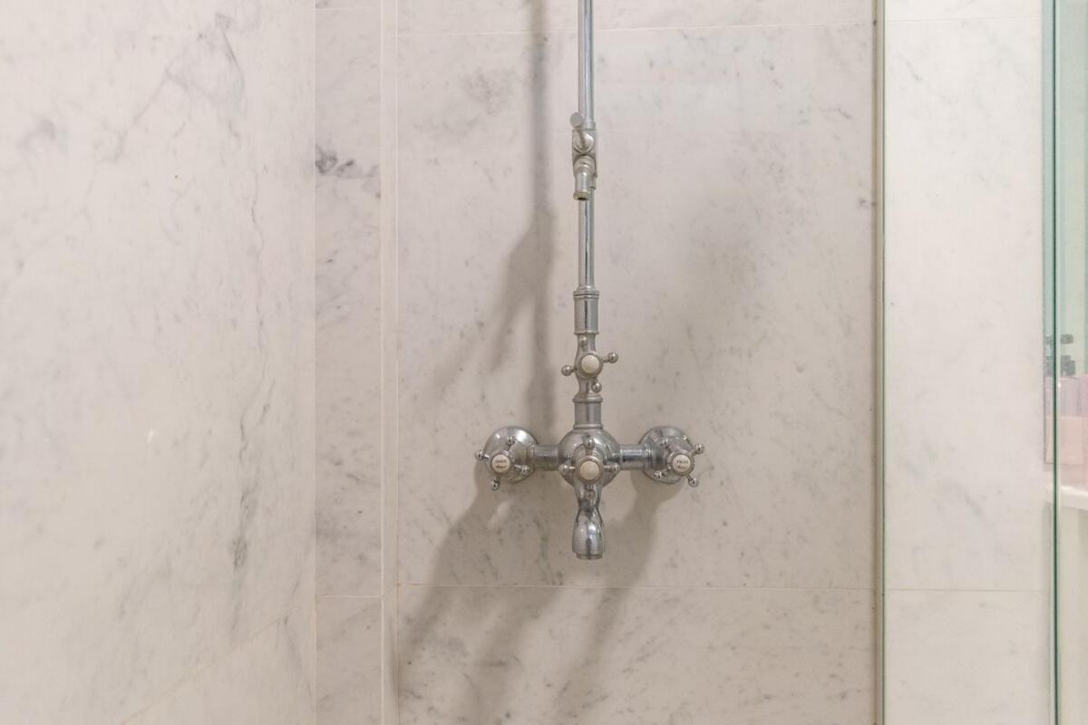 Luxury 2 room apt in Downtown - 3