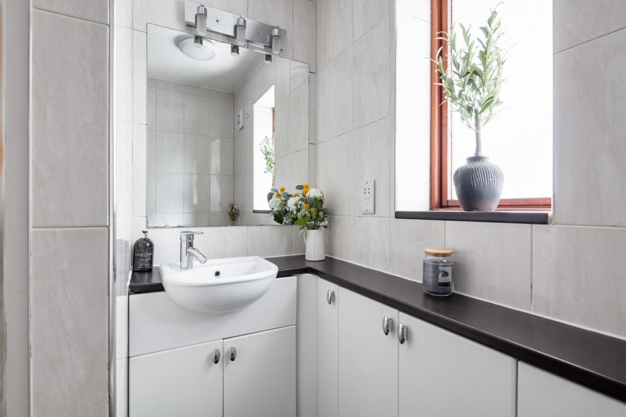 Trafalgar Square Apt near Charing Cross - 4