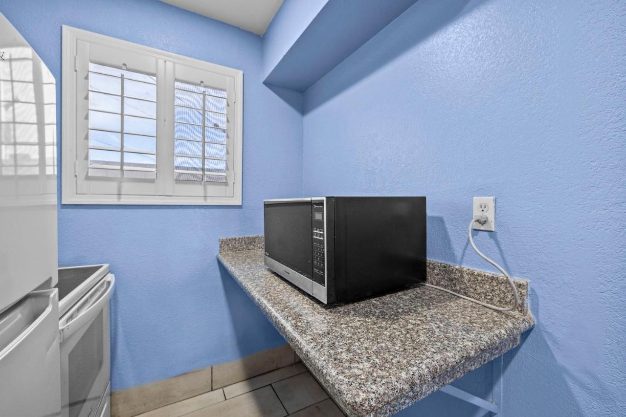 Regency Inn-Mesa — photo 21