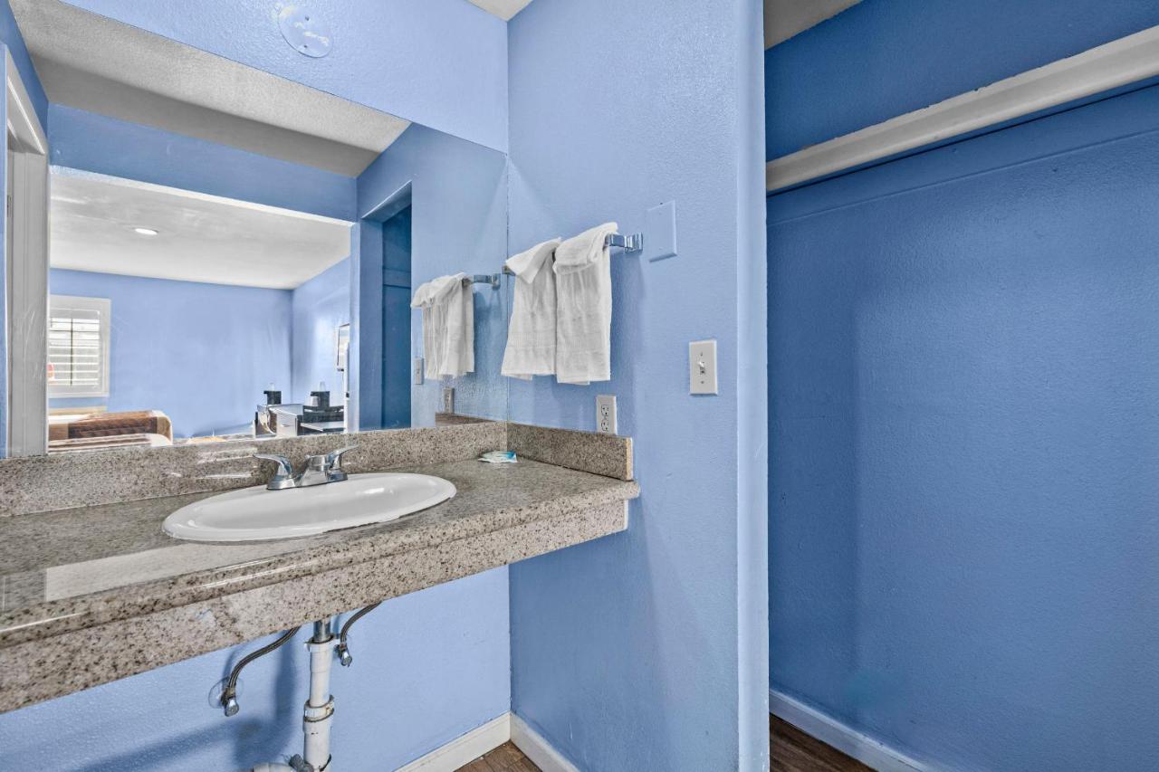 Regency Inn-Mesa — photo 3