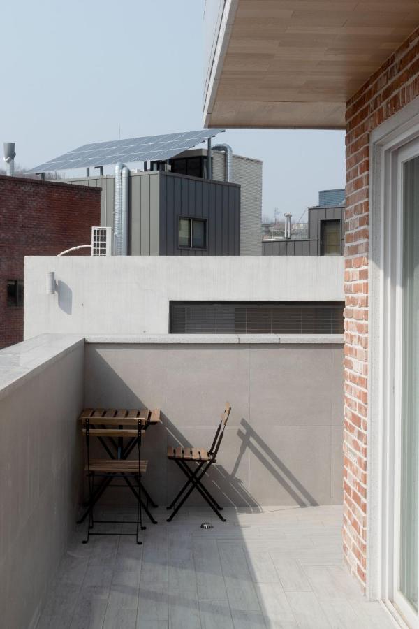 Hongdae Craft 401 with Terrace