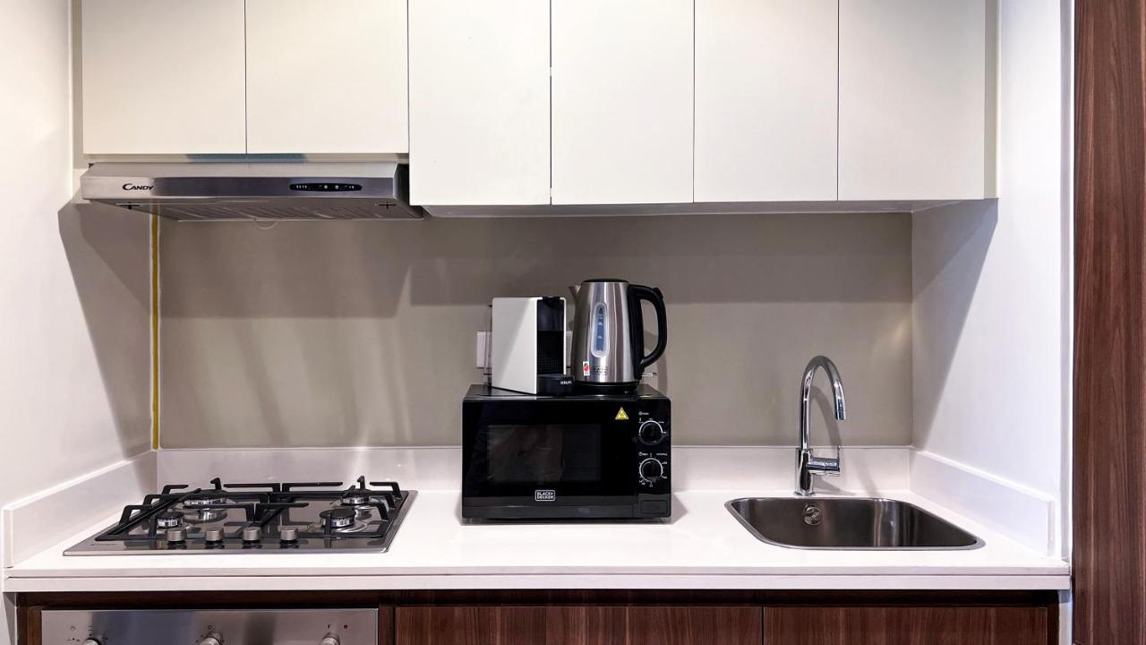 KeyRock Living - Chic Reva 1BR with Pool Access - 3