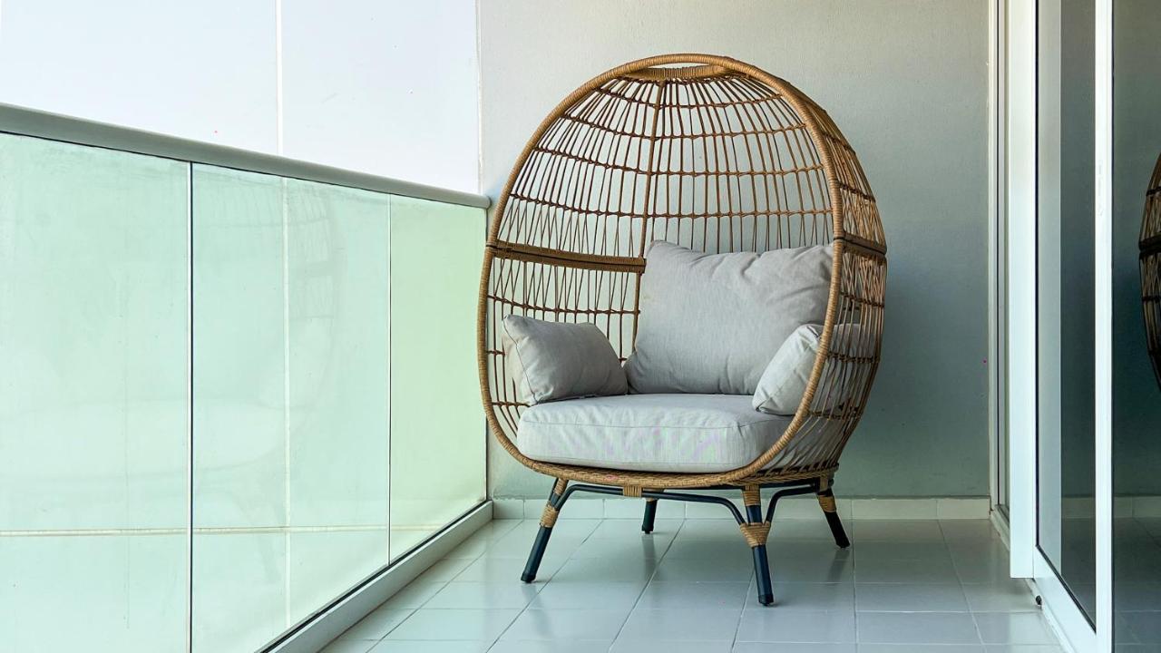 KeyRock Living - Chic Reva 1BR with Pool Access - 5