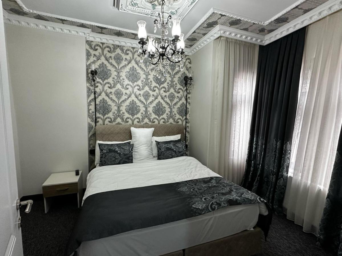 SEVEN ROSES APART HOTEL - 2