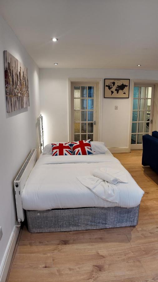 Ideal 2BHK in upper Berkeley BK1 - 2