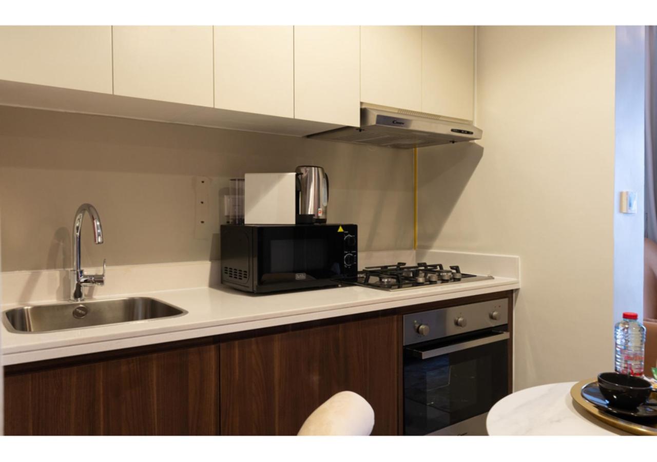 Reva Residence - Luxe 1BR with Burj Khalifa View - 4