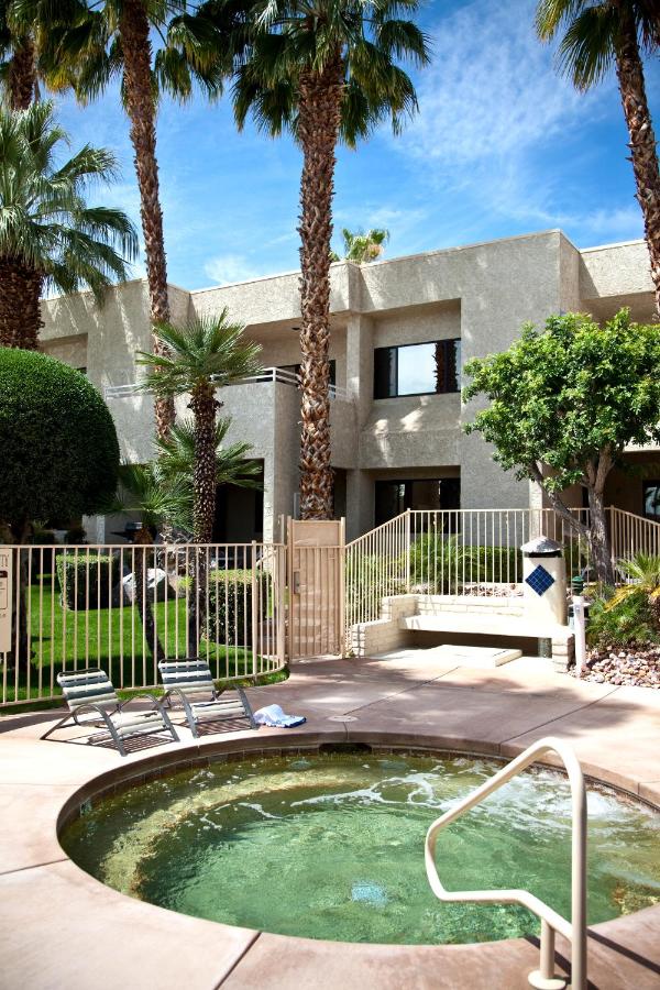 Desert Isle of Palm Springs — photo 4