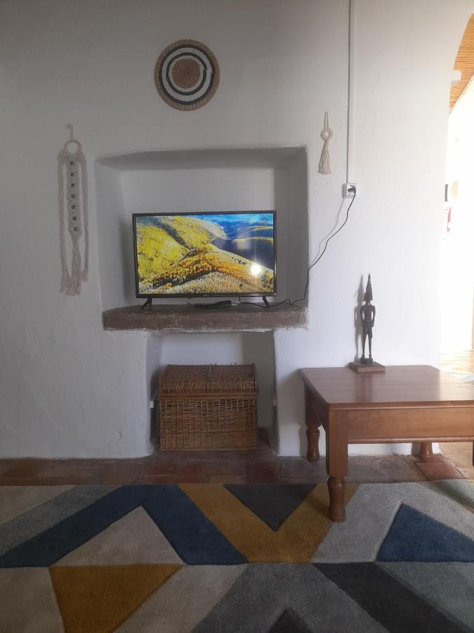 Blue&YellowHouse - 5