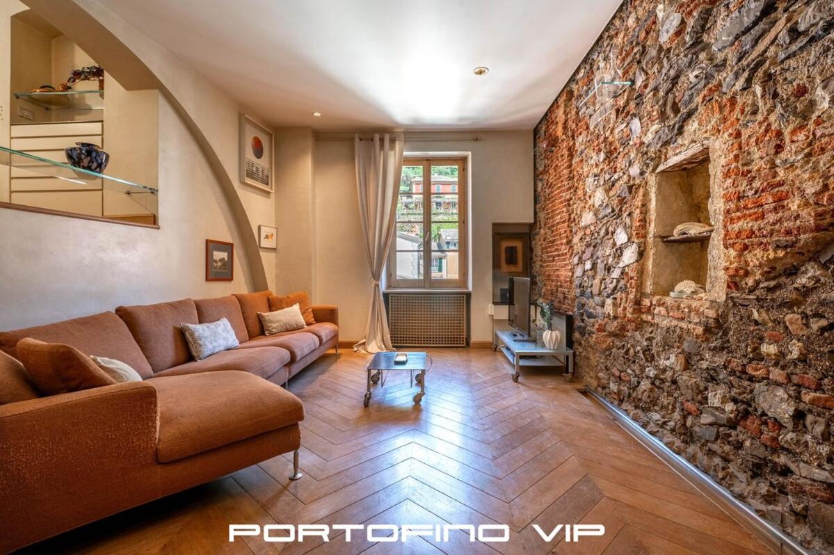 One by PortofinoVip