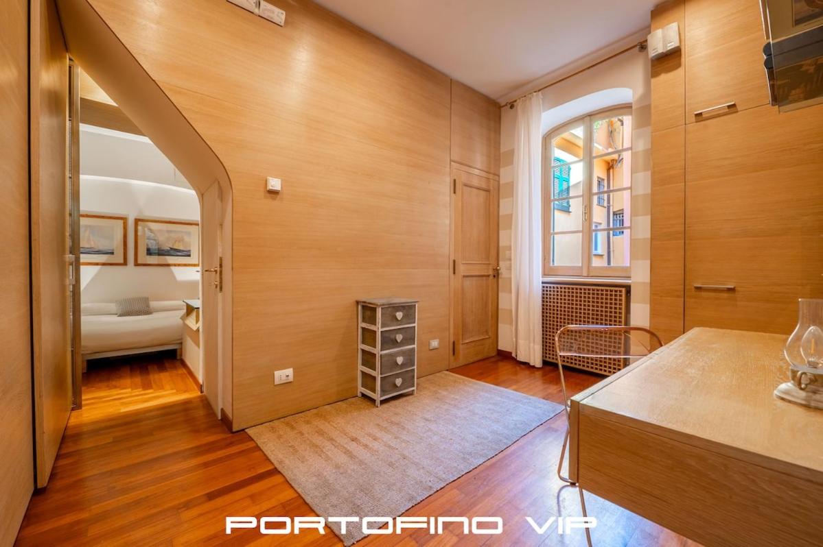 One by PortofinoVip - 2