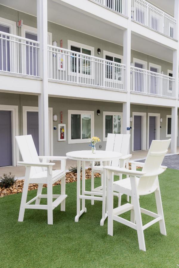 stayAPT Suites Cleveland TN — photo 22