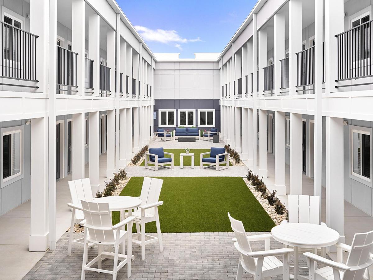 stayAPT Suites Greenville-Haywood Mall — photo 23