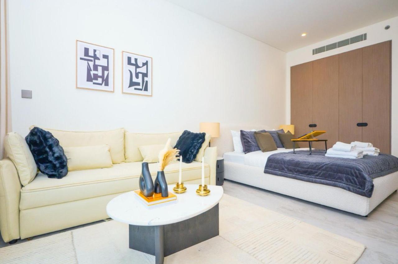 High Floor Burj and Canal View Business Bay - 2