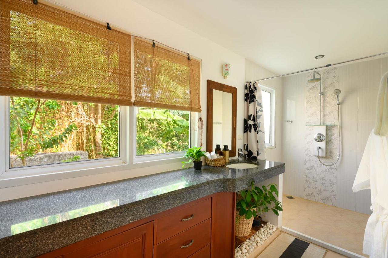 Over the Moon villa - 3