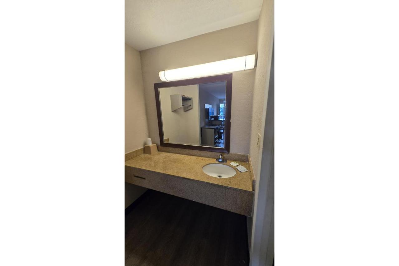 Western Motel — photo 15