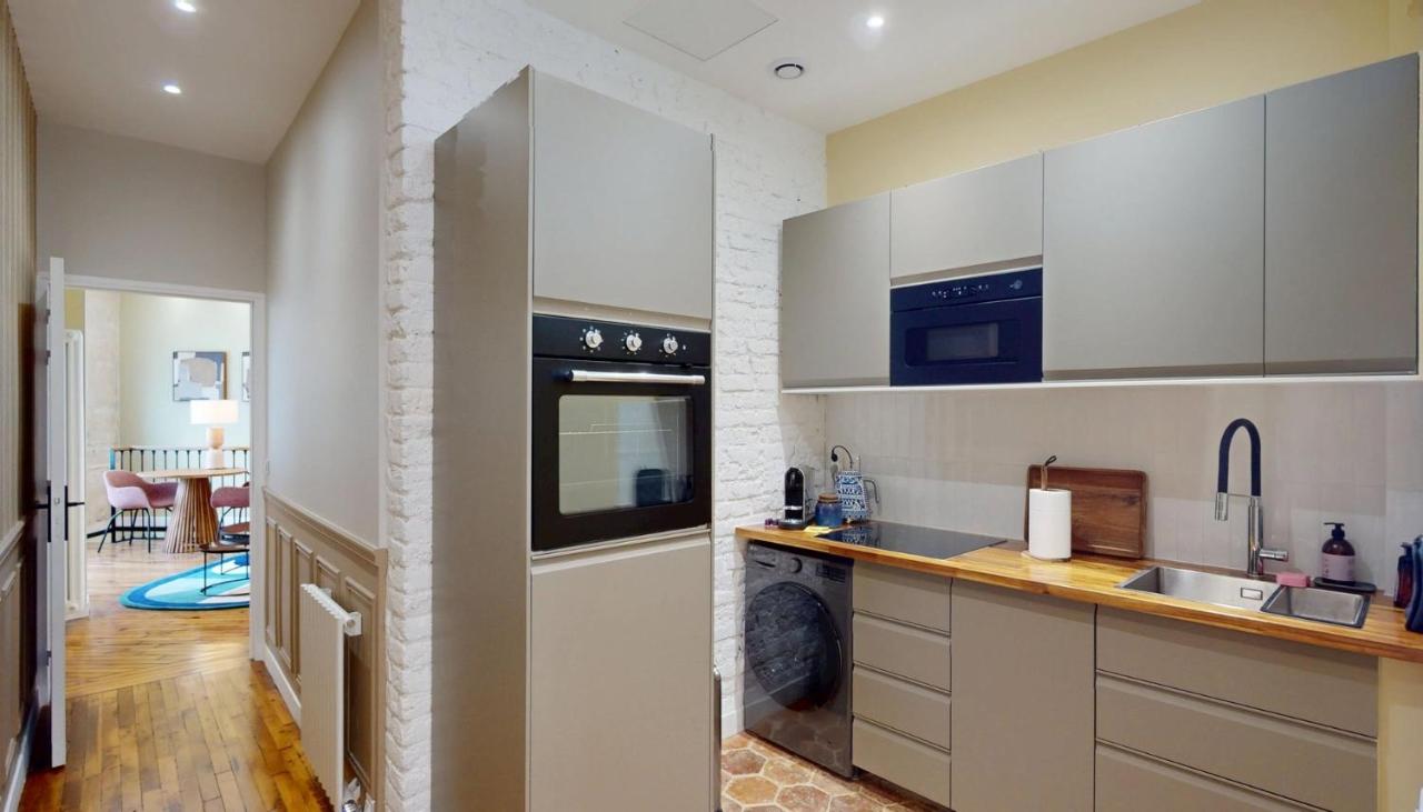 Parisian Apartment in the Latin Quarter's heart - 2