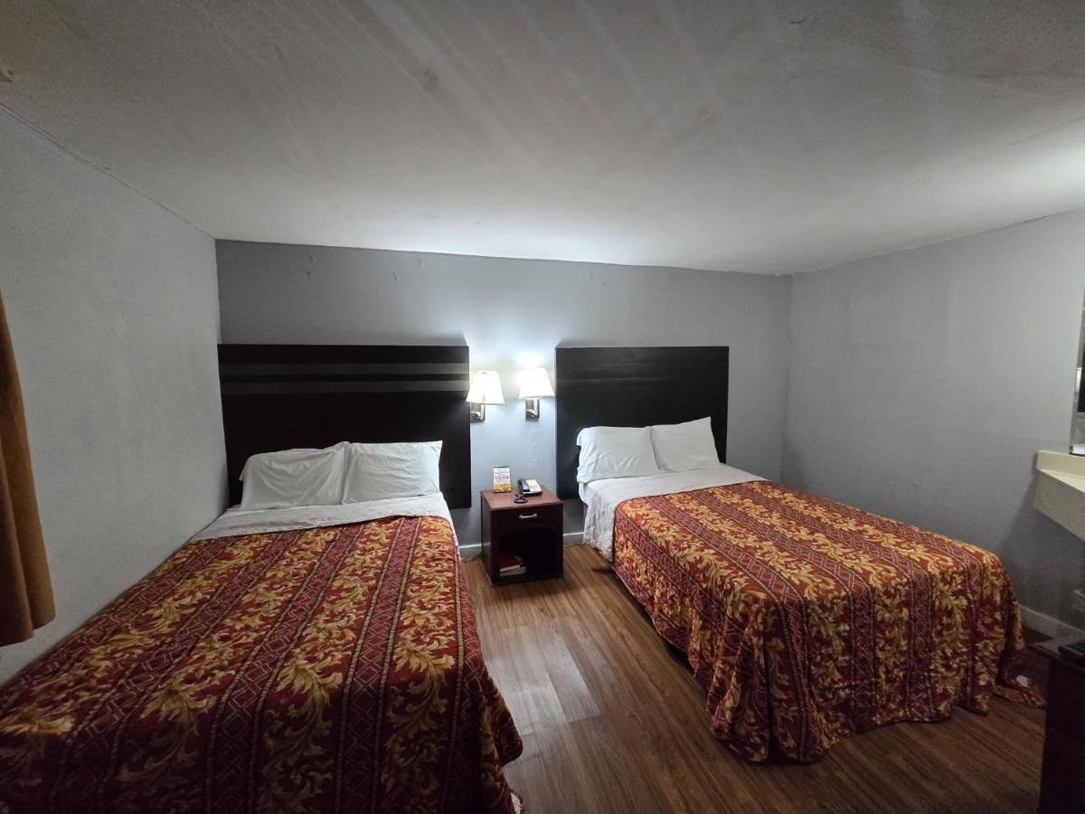 Budget Inn-North — photo 1