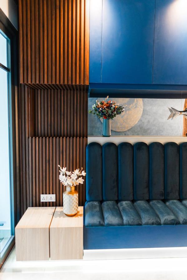 Aina Residency Beachfront Hotel - 2