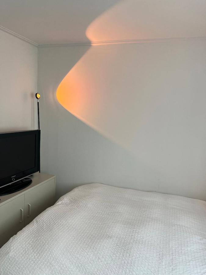 SweetHome, 2 rooms & beds by Kunkook Station line2,7 - 3