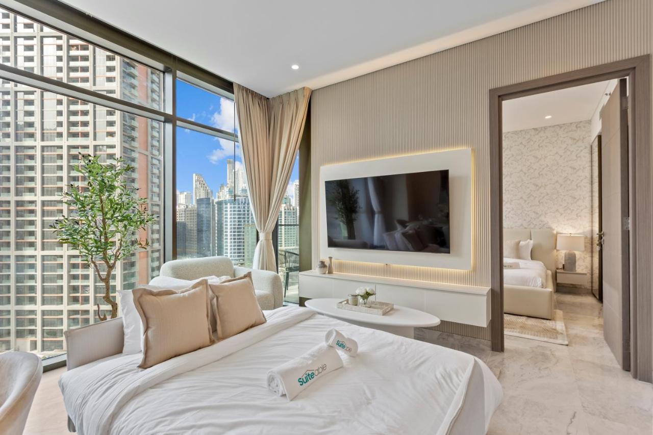 Sleek 1Bedroom with Burj Khalifa view in Peninsula - 5