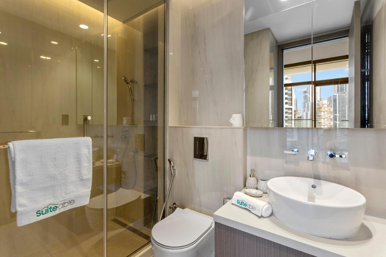 Sleek 1Bedroom with Burj Khalifa view in Peninsula - 3