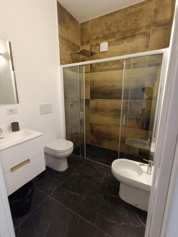 Festina Lente Suites 1 - 5