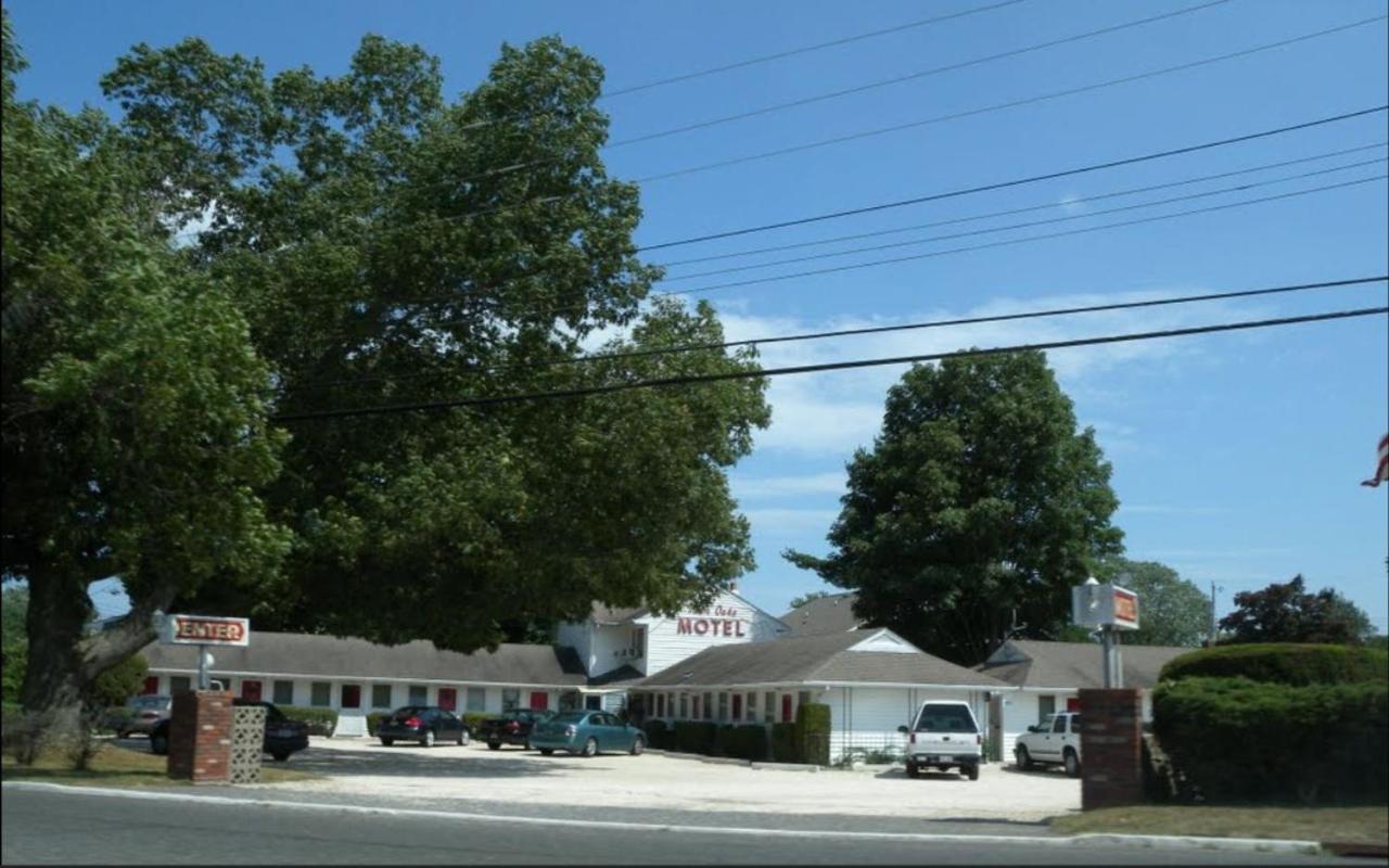 Twin Oaks Motel — photo 16