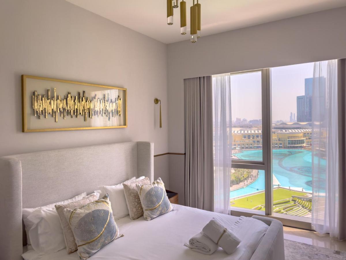 GRANDE SIGNATURE with a direct Burj Khalifa view and Private Fountain Show with DXB AIRPORT VIP Shuttle option for 8 guests - 3