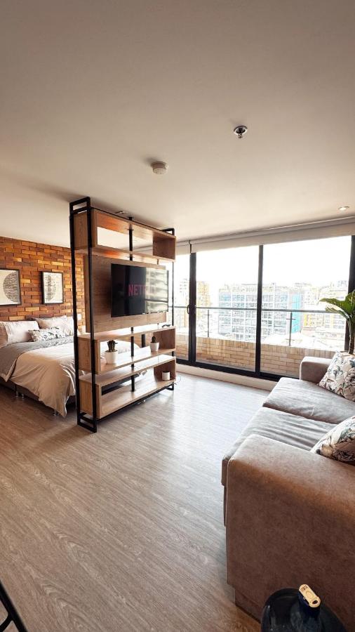 Apartment with balcony in Chapinero - 2
