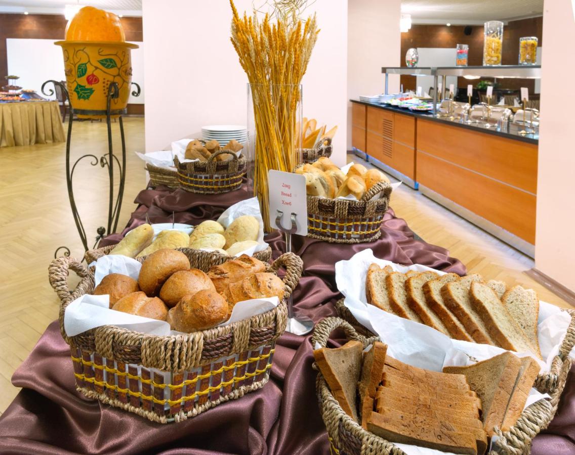 Ani Plaza Hotel photo