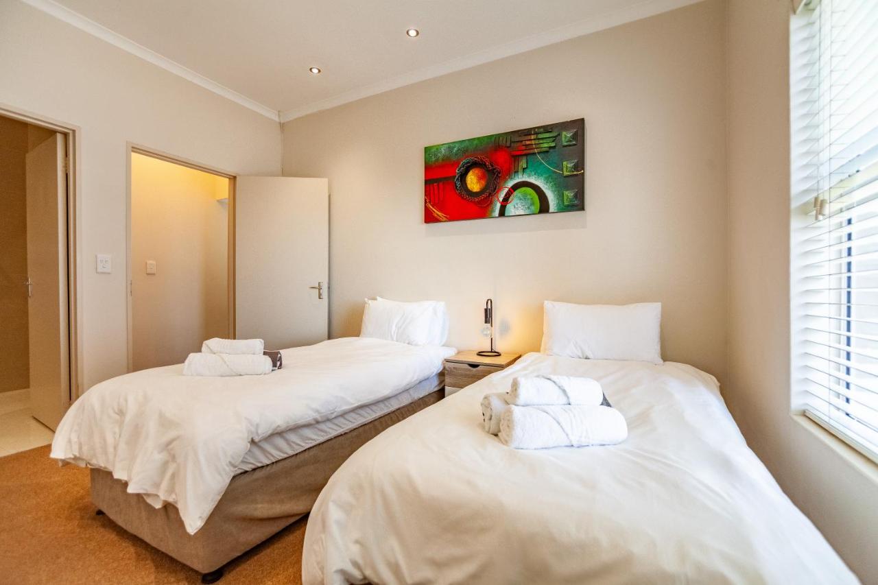 Coral Breeze Walk to Everything - 4