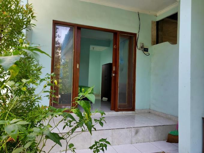 Jr House - The Haven