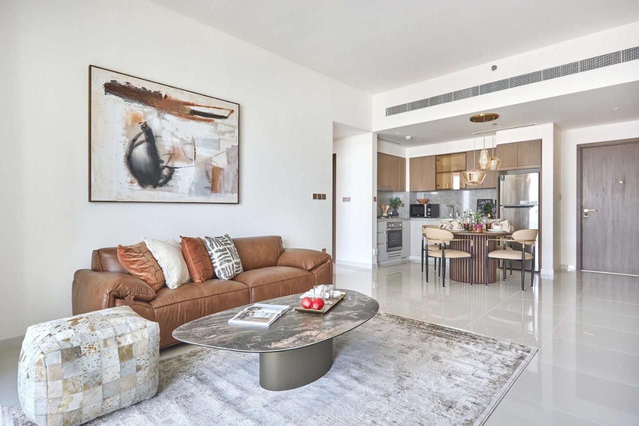 Frank Porter - Grand Bleu Tower 2 - 4